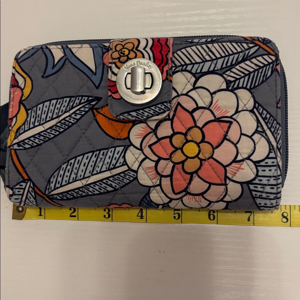 Vera Bradley Tropical Evening Floral Turn-lock Zip Around Clutch Wallet 2019